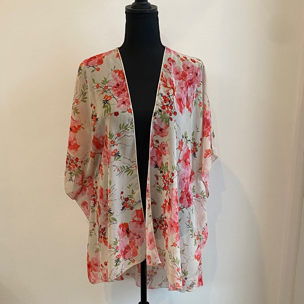 Emory Park Pink and Red Floral Blouse